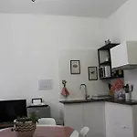 Dimora Scarpa Apartment *